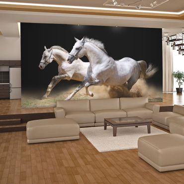 Wallpaper - Galloping horses on the sand