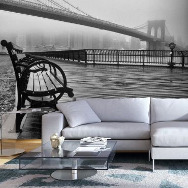 Wallpaper - A Foggy Day on the Brooklyn Bridge