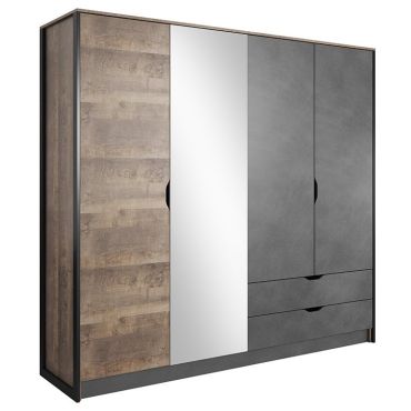 Glasgow quadruple closet