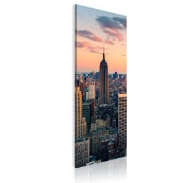 Canvas Print - Solitary skyscraper